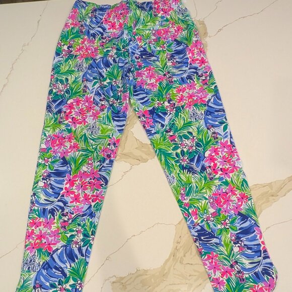 NWT Disney Lilly Pulitzer Resort Ankle Emora Pant Size Small Disney Dreamin - Picture 2 of 10